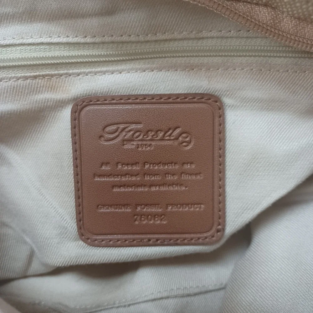 Fossil hobo shoulder